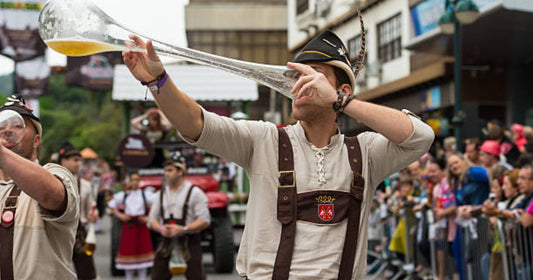 How to Choose the Right Lederhosen for Men: A Guide to Sizing and Fit"